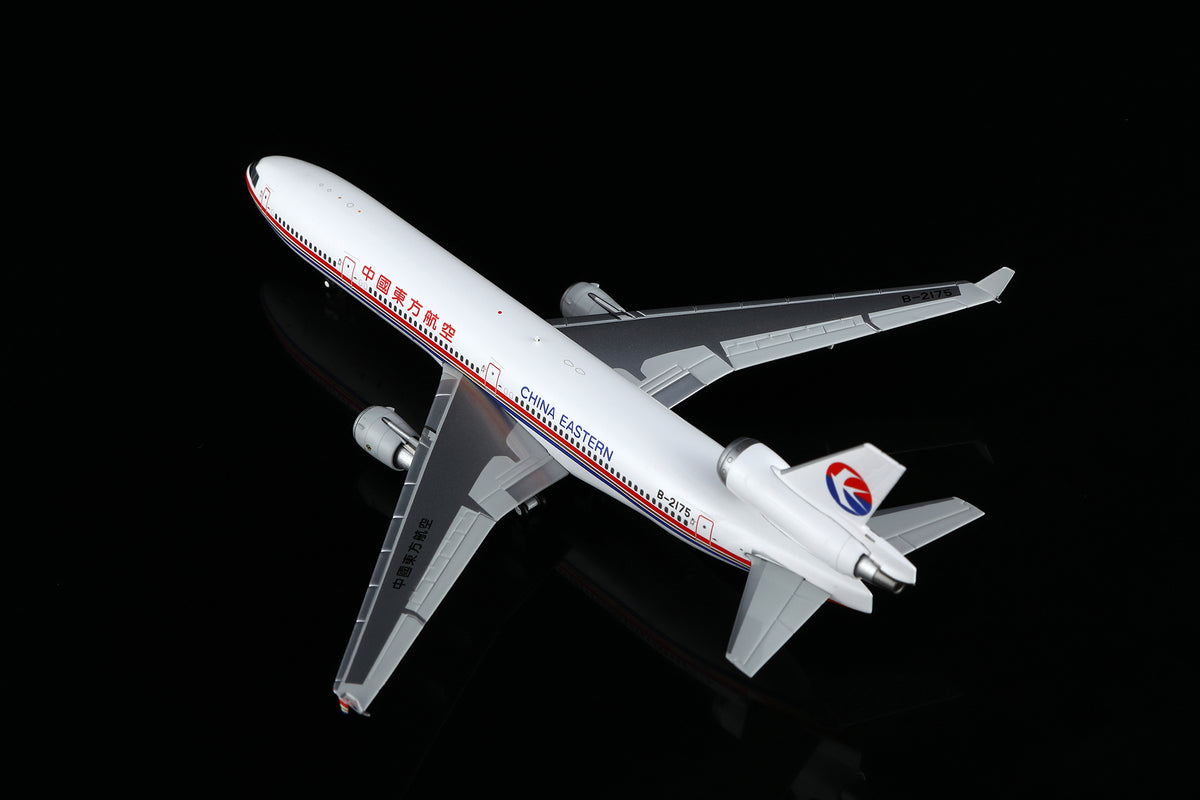 1/400 China Eastern Airlines McDonnell Douglas MD-11 B-2175 M101105 - image 9