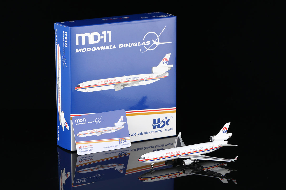 1/400 China Eastern Airlines McDonnell Douglas MD-11FB-2175 M101105F Flaps Down - image 1