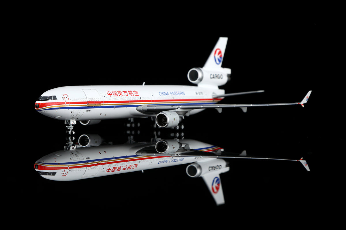 1/400 China Eastern Airlines McDonnell Douglas MD-11F B-2170 M111100C Interactive Series - image 5