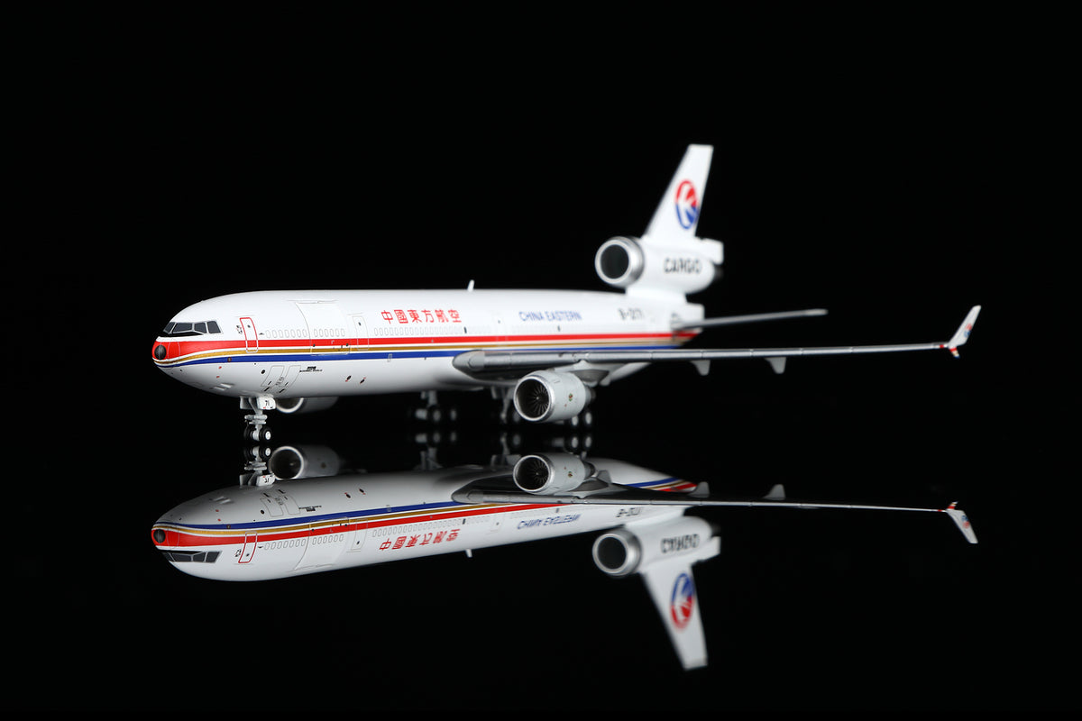 1/400 China Eastern Airlines McDonnell Douglas MD-11F B-2171 M111101C Interactive Series - image 4