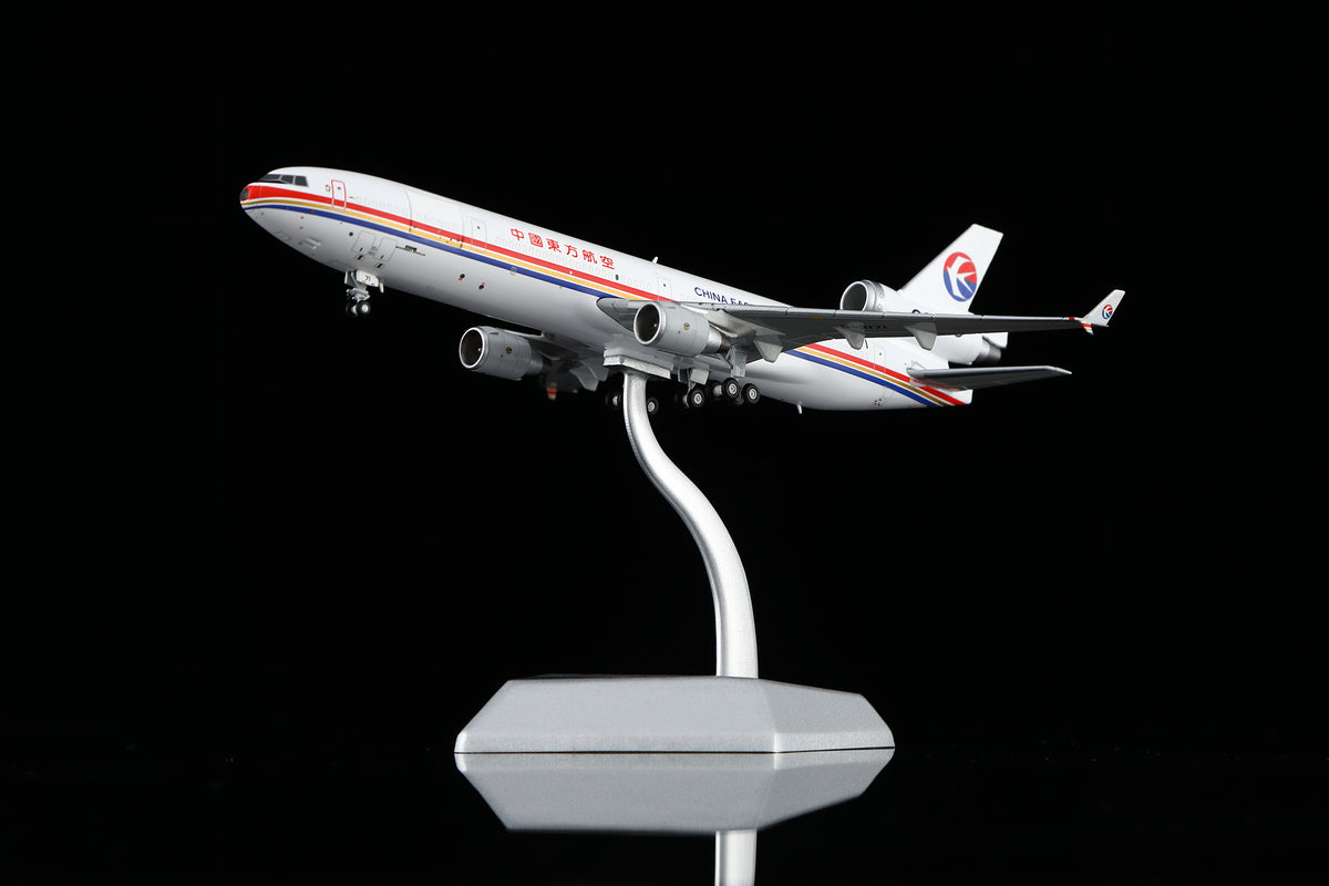1/400 China Eastern Airlines McDonnell Douglas MD-11F B-2171 M111101C Interactive Series - image 12