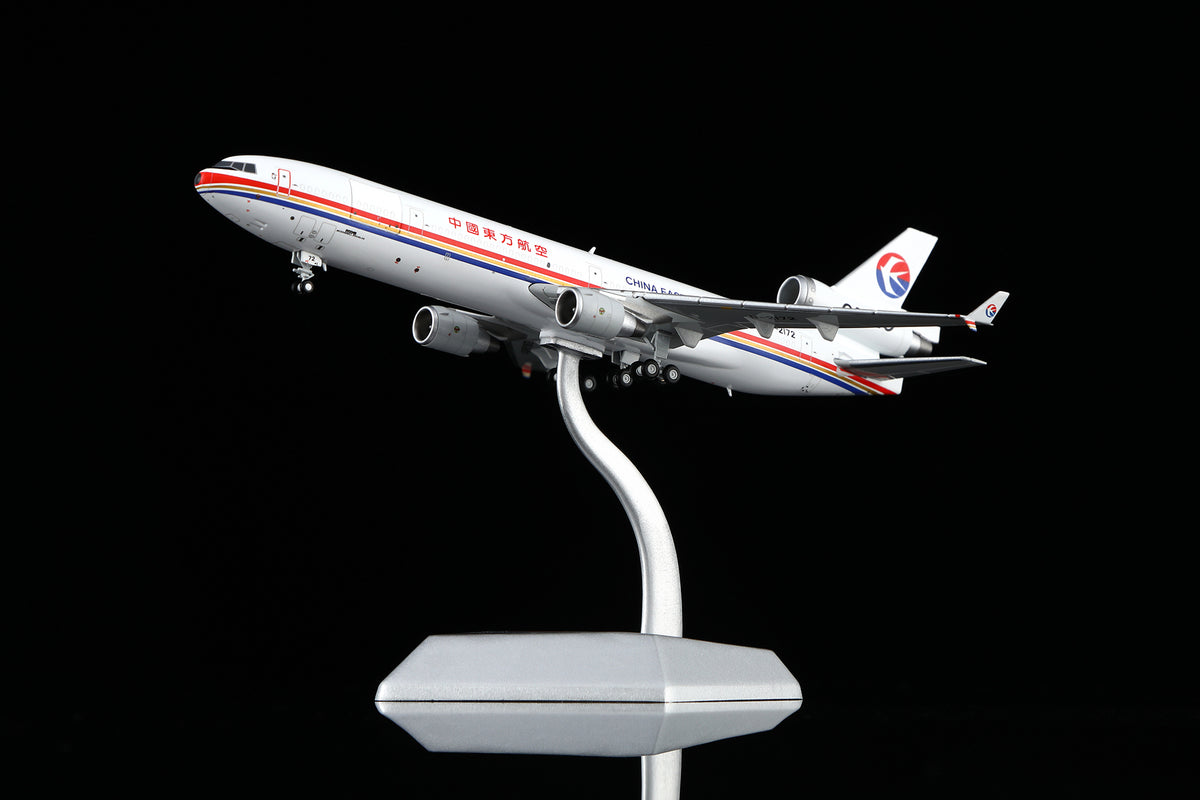 1/400 China Eastern Airlines McDonnell Douglas MD-11F B-2172 M111102C Interactive Series - image 11