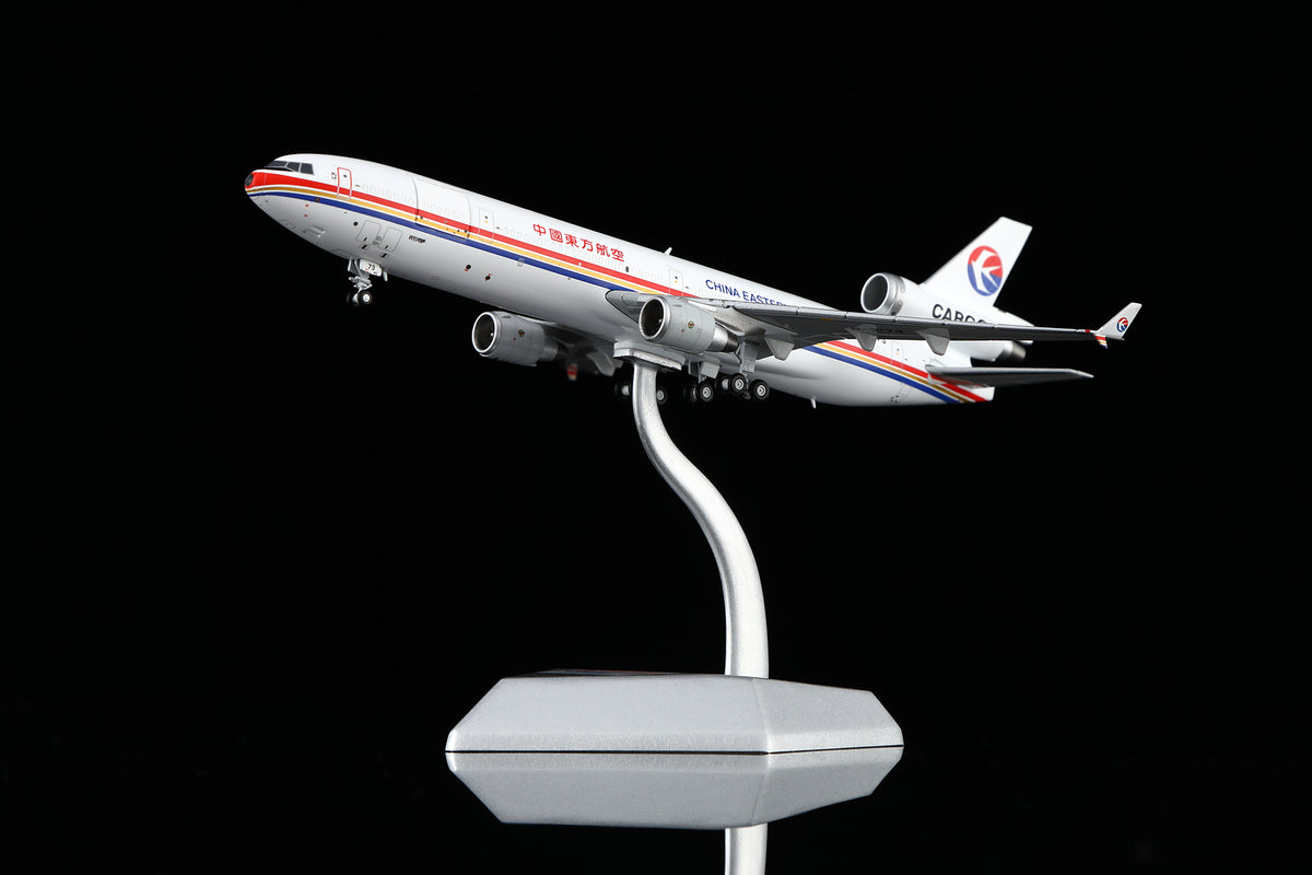 1/400 China Eastern Airlines McDonnell Douglas MD-11F B-2173 M111103C Interactive Series - image 12